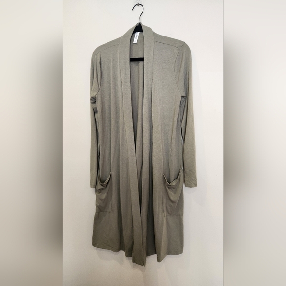 ZENANA PREMIUM Long-Line Green Open Front Cardigan - Picture 1 of 4